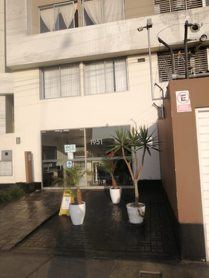 Departamento Estudio Full Equipado Wifi Cerca A Todo Lima Lägenhet Exteriör bild